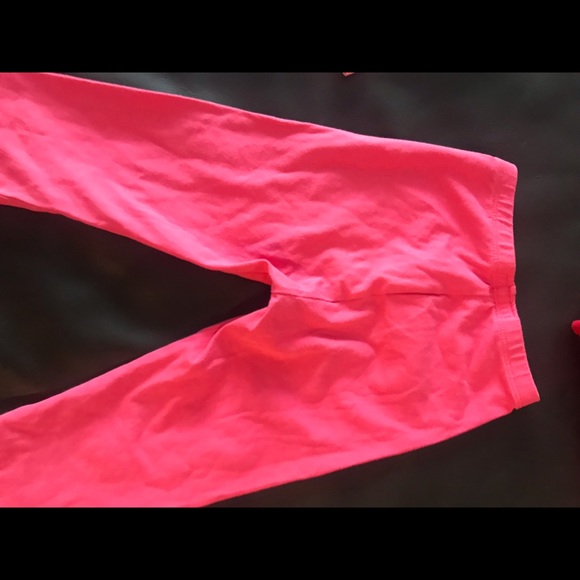 Set of Capri leggings - Picture 9 of 13